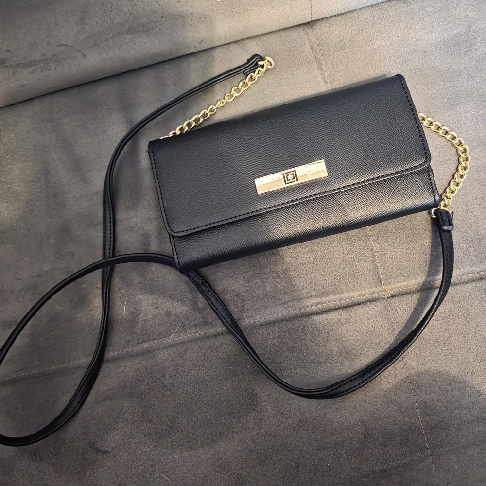Elegant Black Crossbody Bag